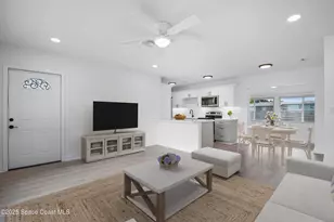 915 Bianca Dr NE, Palm Bay, FL 32905 - Photo 2