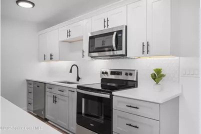 915 Bianca Drive NE, Palm Bay, FL 32905 - Photo 4