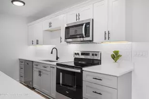 915 Bianca Dr NE, Palm Bay, FL 32905 - Photo 4