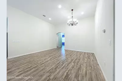 242 Heritage Street SW, Palm Bay, FL 32909 - Photo 10