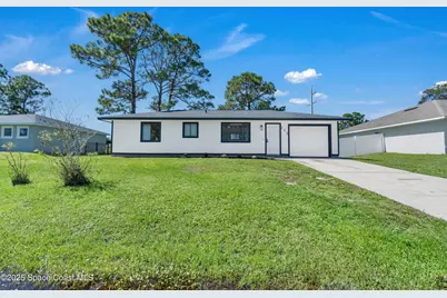 322 Ixora Avenue NW, Palm Bay, FL 32907 - Photo 2