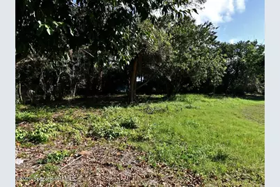 434 Dundas Court, Fort Pierce, FL 34950 - Photo 2