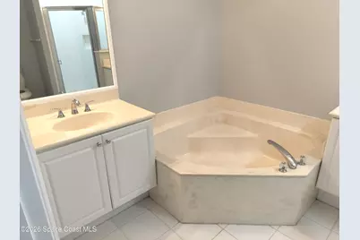 826 Middleton Drive SW, Vero Beach, FL 32962 - Photo 12