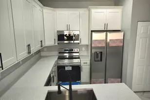 826 Middleton Dr SW, Vero Beach, FL 32962 - Photo 4