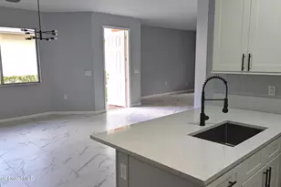 826 Middleton Dr SW, Vero Beach, FL 32962 - Photo 10