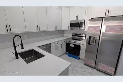 826 Middleton Drive SW, Vero Beach, FL 32962 - Photo 8