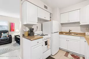 7515 Ridgewood Ave, Cape Canaveral, FL 32920 - Photo 8