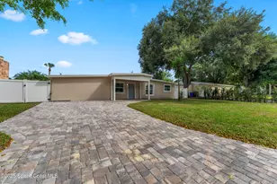 34 W Azalea Cir, Rockledge, FL 32955 - Photo 2