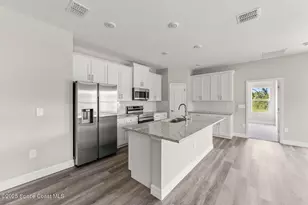 2718 Lakeland Ave SW, Palm Bay, FL 32908 - Photo 8