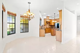 896 Yellow Wood Ct SE, Palm Bay, FL 32909 - Photo 8