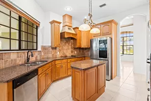 896 Yellow Wood Ct SE, Palm Bay, FL 32909 - Photo 16