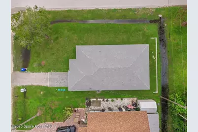 1395 17th Court SW, Vero Beach, FL 32962 - Photo 32