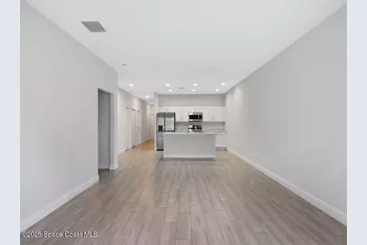 1395 17th Court SW, Vero Beach, FL 32962 - Photo 8