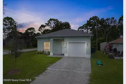 1395 17th Court SW, Vero Beach, FL 32962 - Photo 1