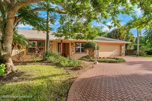 4 Colonial Way, Indian Harbour Beach, FL 32937 - Photo 2