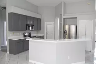 432 Lake Victoria Cir, Melbourne, FL 32940 - Photo 6