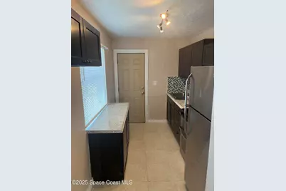 510 E Strawbridge Avenue #Bsalon, Melbourne, FL 32901 - Photo 4