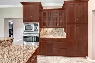 1067 Windmill St SE, Palm Bay, FL 32909 - Photo 6