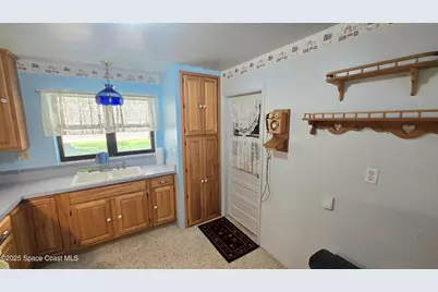 124 Sea Park Boulevard, Satellite Beach, FL 32937 - Photo 8