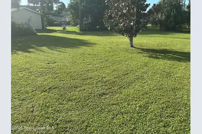 376 Americana Boulevard NE, Palm Bay, FL 32907 - Photo 12