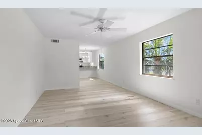 38 Vista Gardens Trail #207, Vero Beach, FL 32962 - Photo 8