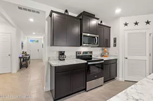 467 Americana Blvd NW, Palm Bay, FL 32907 - Photo 8