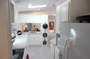 305 Egret Circle S, Barefoot Bay, FL 32976 - Photo 18