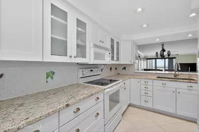 2727 N Highway A1A #501, Indialantic, FL 32903 - Photo 38