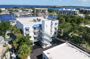 1208 River Dr, Melbourne, FL 32901 - Photo 2