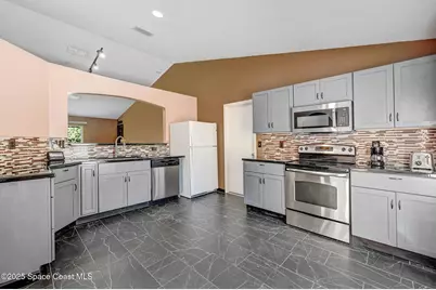 1671 Sardinia Street SE, Palm Bay, FL 32909 - Photo 6