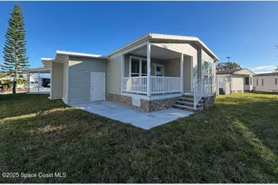 723 Hyacinth Circle, Barefoot Bay, FL 32976 - Photo 4