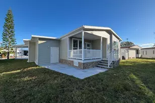 723 Hyacinth Cir, Barefoot Bay, FL 32976 - Photo 4