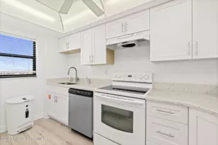 7520 Ridgewood Ave, Cape Canaveral, FL 32920 - Photo 12