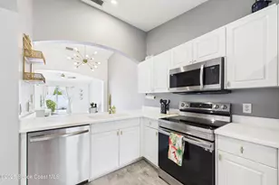 1010 Luminary Cir, Melbourne, FL 32901 - Photo 14