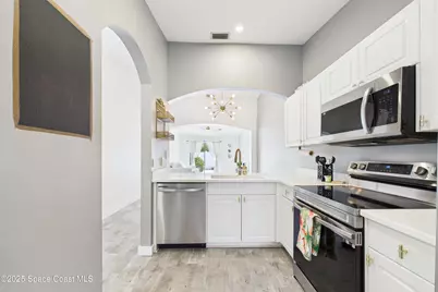 1010 Luminary Circle #104, Melbourne, FL 32901 - Photo 10