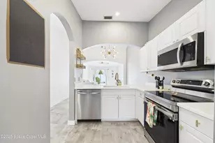 1010 Luminary Cir, Melbourne, FL 32901 - Photo 10