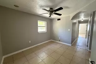 415 S Robbins Ave, Titusville, FL 32796 - Photo 2