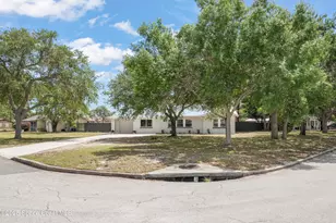 693 Orange Blossom Dr, Melbourne, FL 32935 - Photo 28