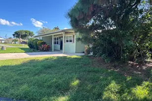 100 S S Wimbrow Dr, Sebastian, FL 32958 - Photo 6