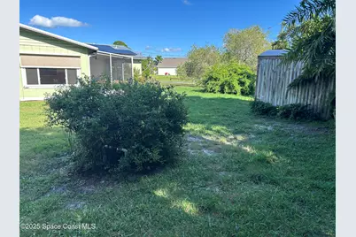 100 S S. Wimbrow Drive #15, Sebastian, FL 32958 - Photo 4