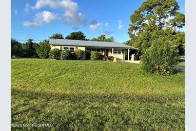 100 S S. Wimbrow Drive #15, Sebastian, FL 32958 - Photo 2