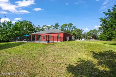 4035 Toby Avenue, Grant-Valkaria, FL 32950 - Photo 4