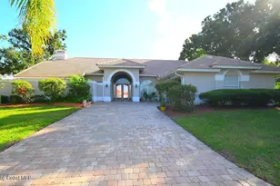 101 Island Grove Dr, Merritt Island, FL 32952 - Photo 2