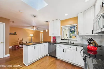 400 Oak Ridge Drive, Indialantic, FL 32903 - Photo 14