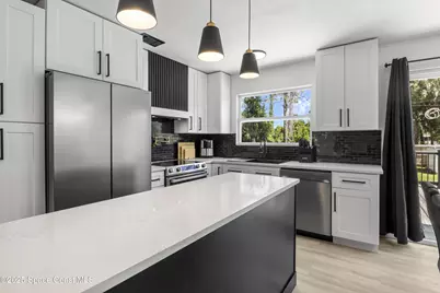 443 Santo Domingo Avenue SW, Palm Bay, FL 32908 - Photo 8