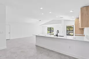 1660 Lizette St SE, Palm Bay, FL 32909 - Photo 8