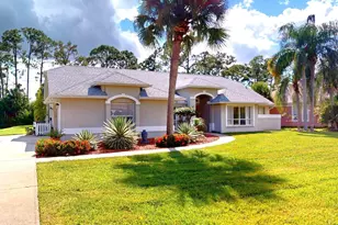 3886 Peacock Dr, Melbourne, FL 32904 - Photo 2