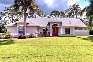 3886 Peacock Dr, Melbourne, FL 32904 - Photo 2