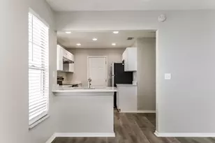 2574 SW Monterrey Ln, Port Saint Lucie, FL 34953 - Photo 4