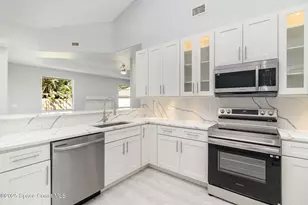 196 Sykes Loop Dr, Merritt Island, FL 32953 - Photo 2